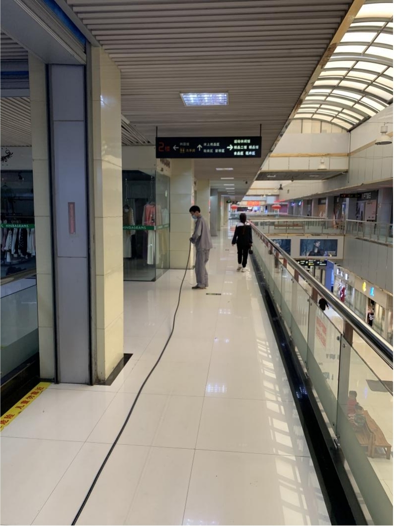 ���ڡ��������ܡ�����ɫ��̼������Ǯ��