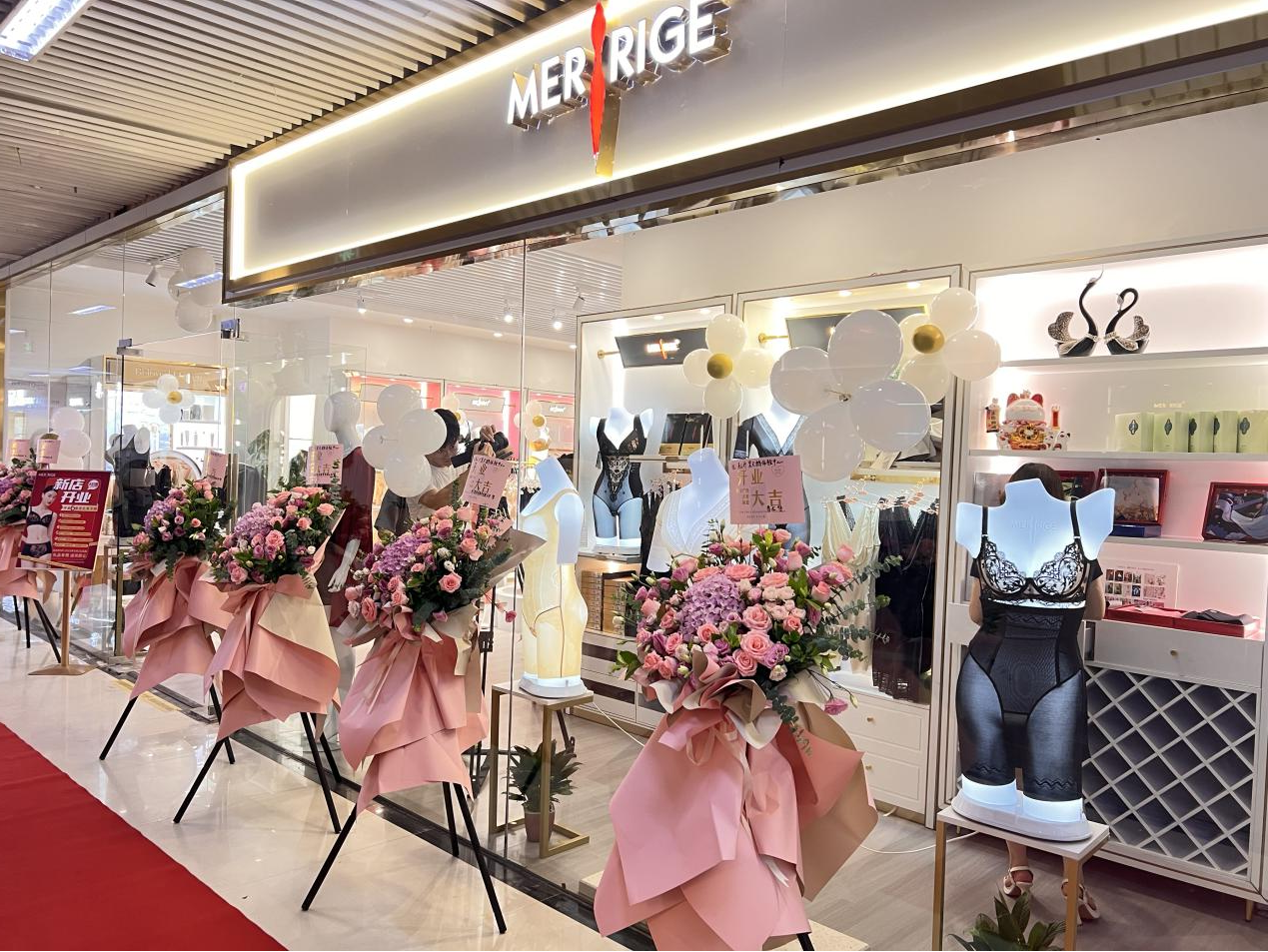 ���˼�������פǮ���̳���ʢ��ҵ��