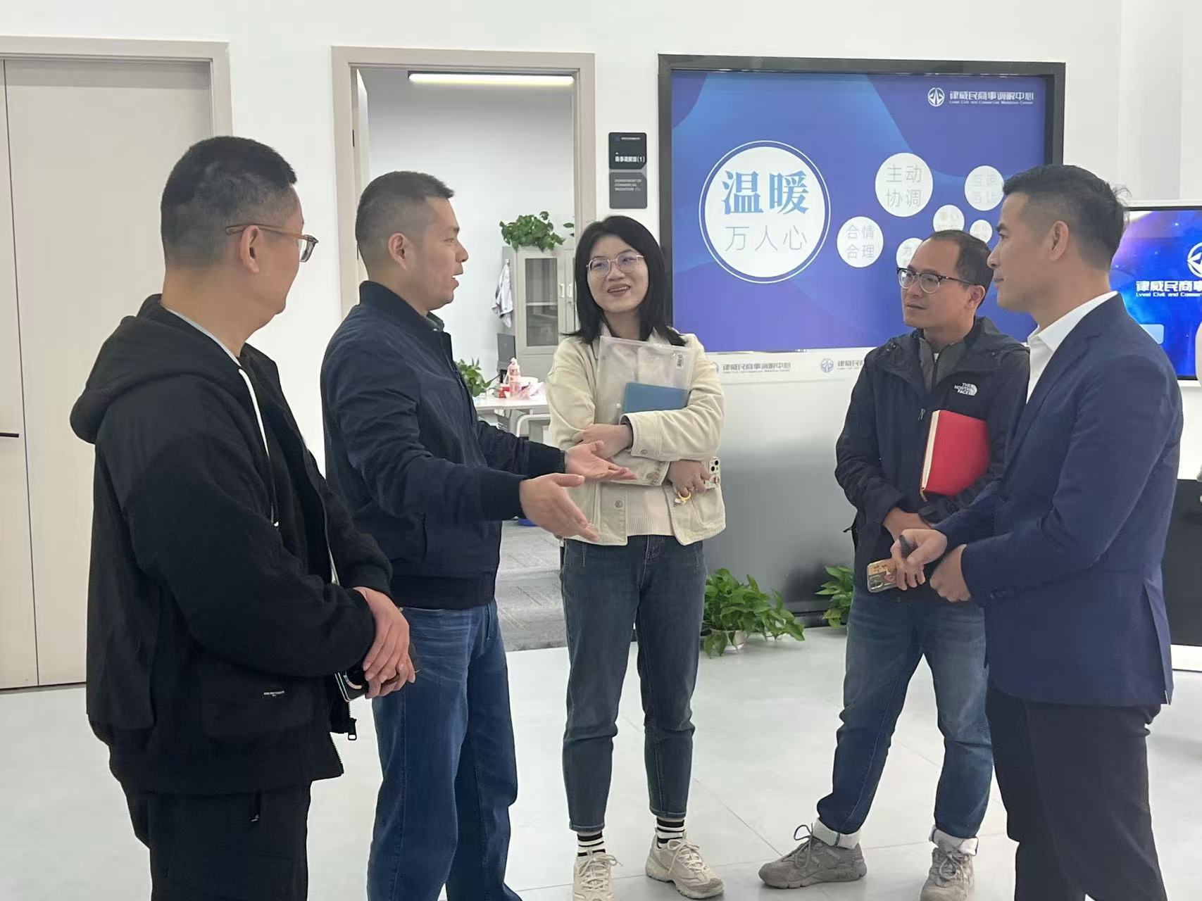 ����������ֵ�����ί�����Ҧ����һ��ݰ���������ǲ��������������µ������ĵ���ָ��