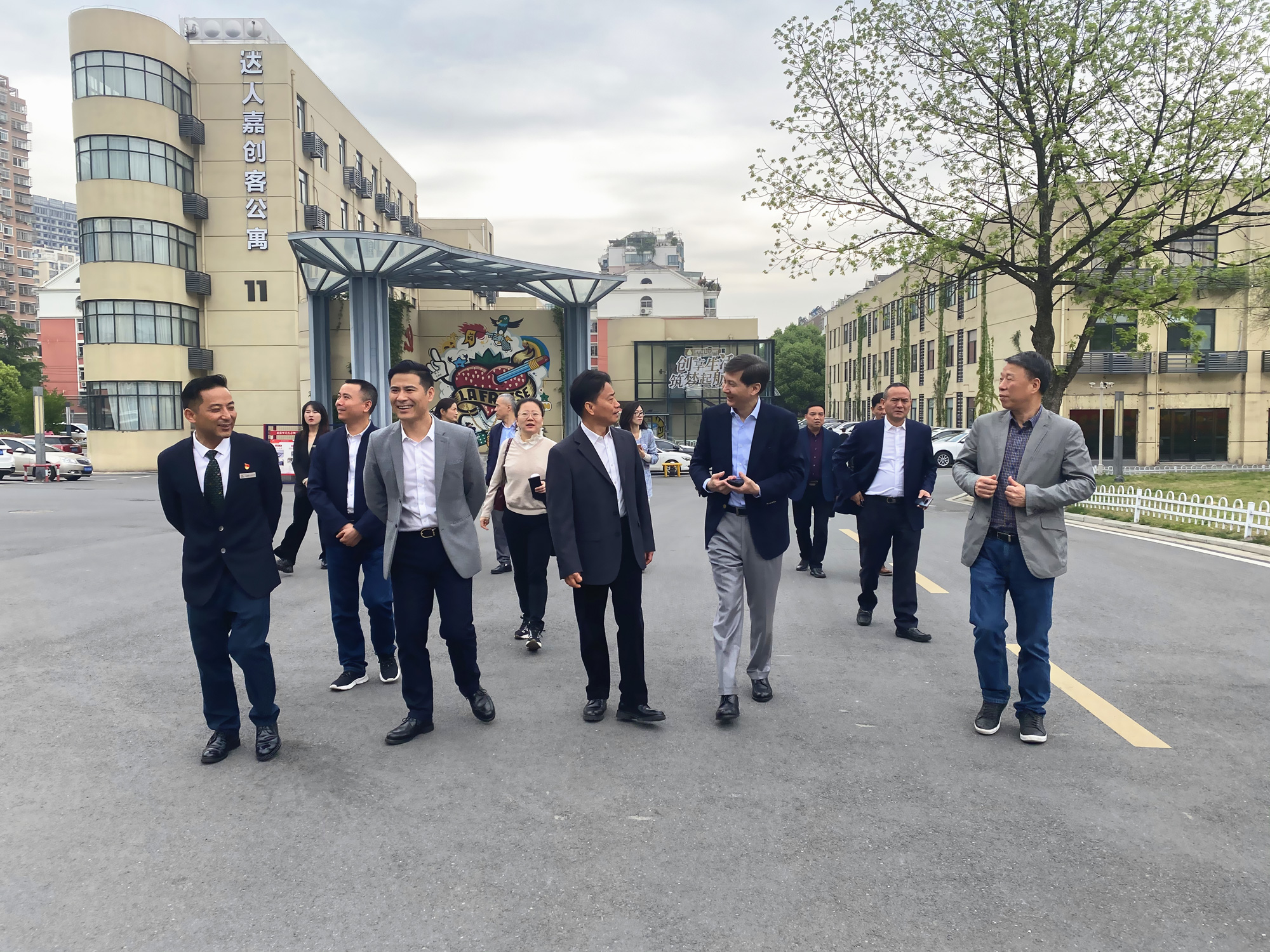 ��������Э����ϯ���й�������ϯ����ǿ һ��ݰ��®���������ǲ������Ĵ�԰����