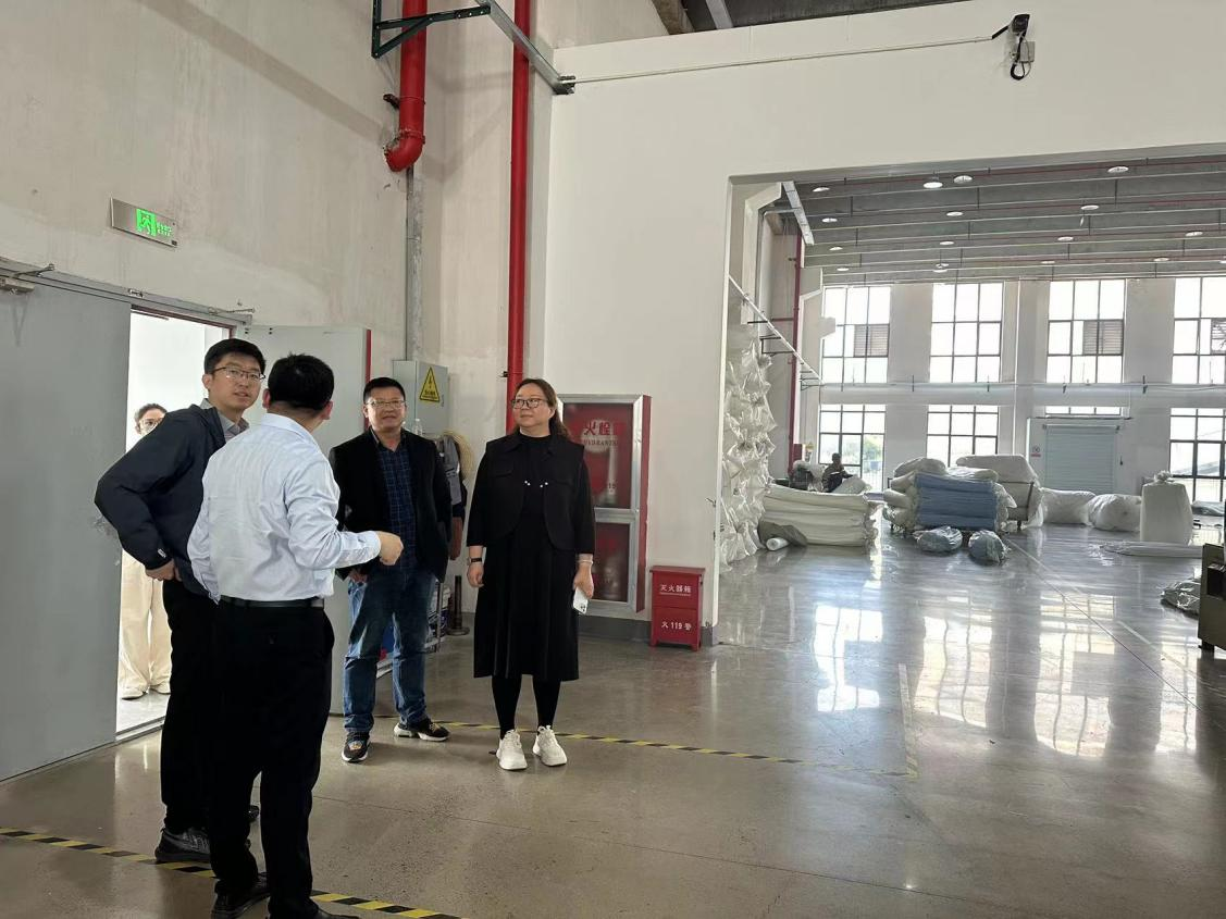 �廪��ѧУ���ܻḱ���鳤������ݰ���������ǲ������²Ŀ���ָ��