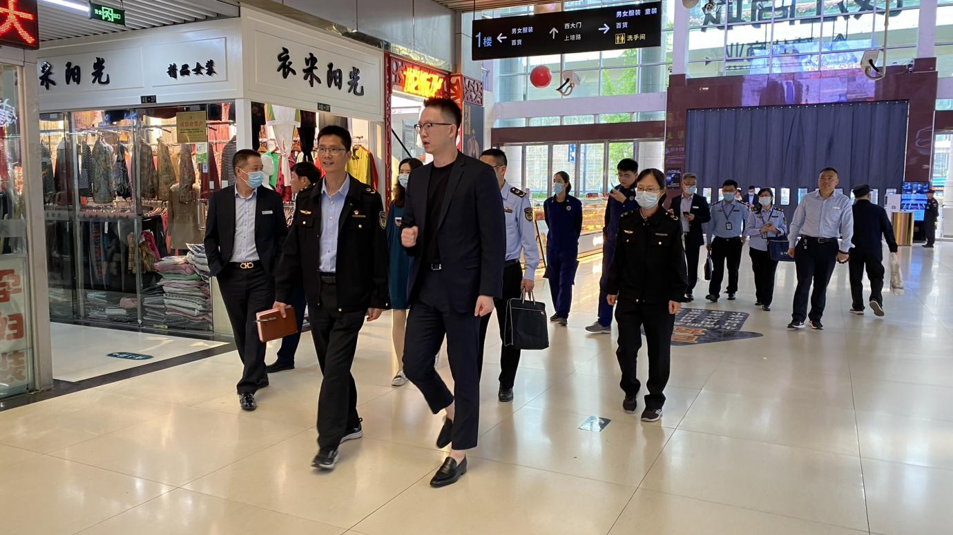 �����������������߷�Ǯ���̳ǿ�չ��һ��ǰ�������� 