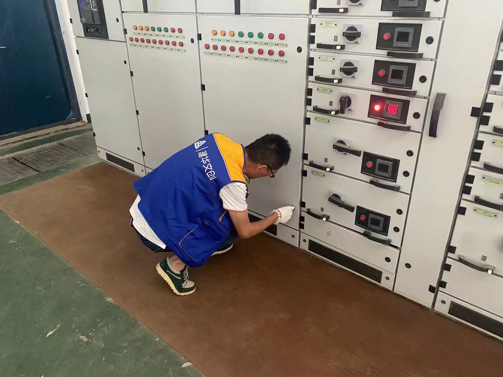 ���ļ��õ��������԰���ѹ��������� �����������ǲ������Ĵ����ſ�չ�õ������������