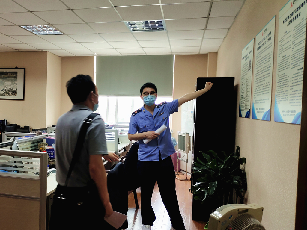 �������ǲ������г�ӭ�ӡ��廯��������������