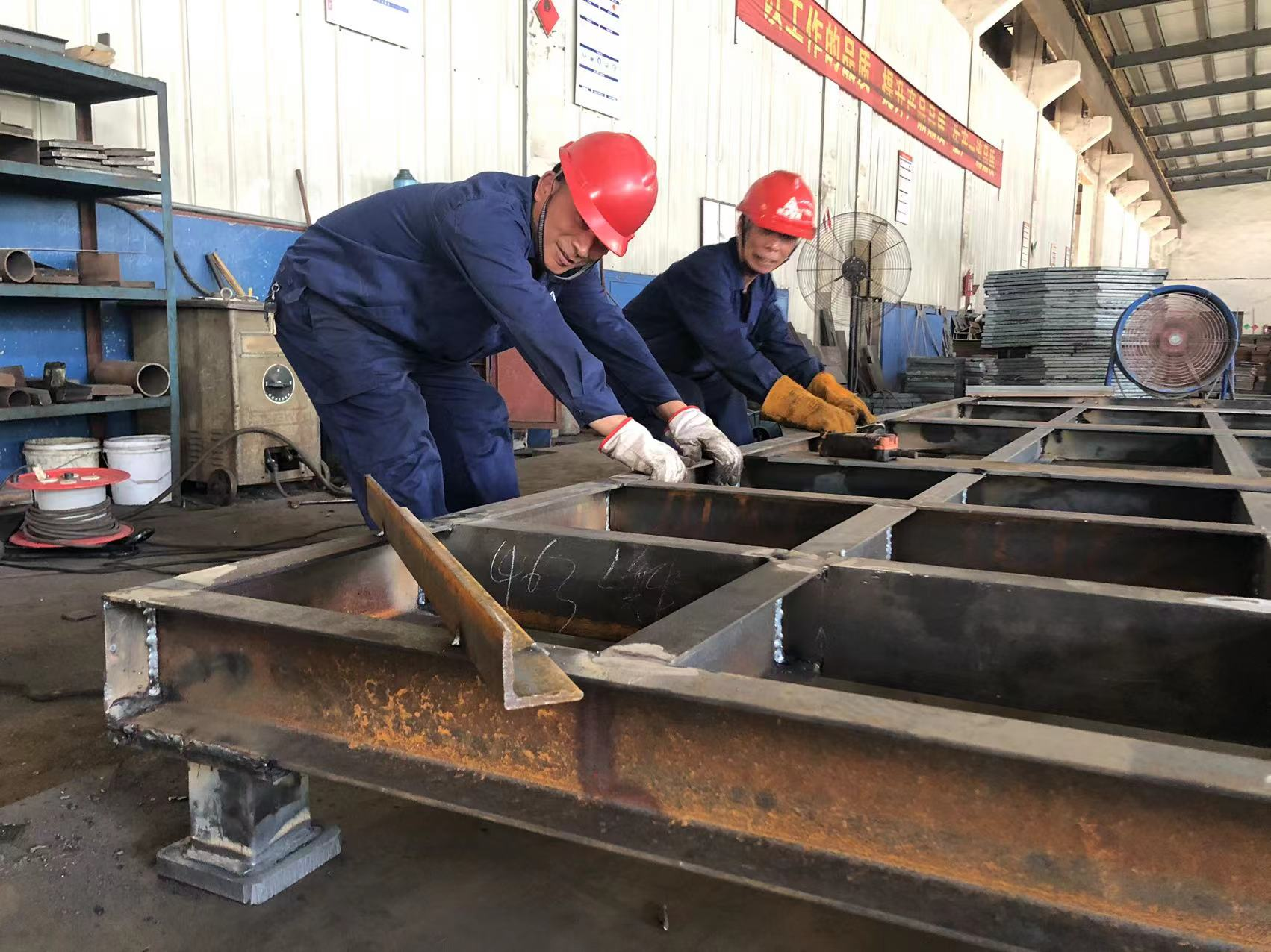 �������ǲ���������һ��Ա���ڸ����µļ���