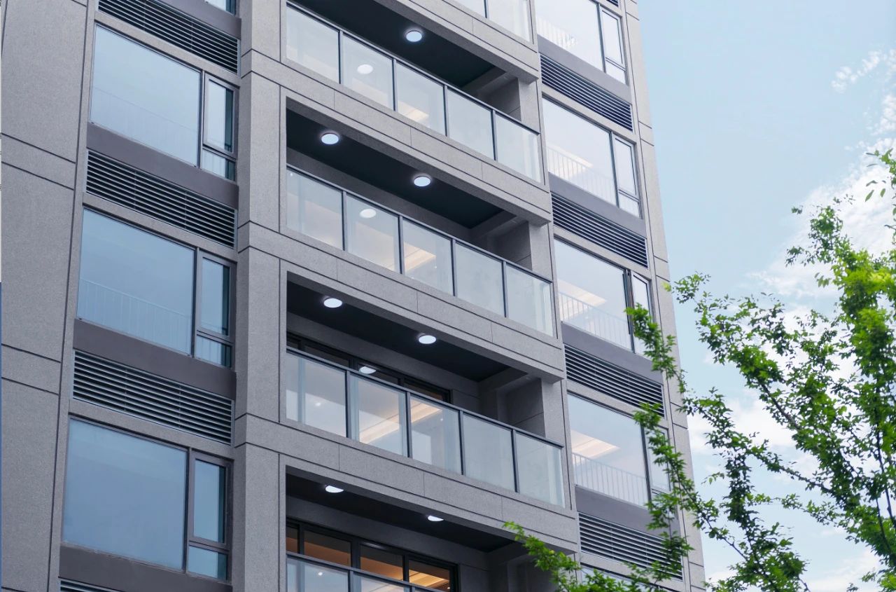 ������Զ�������Ͽ����ĵ�һ��¥��׼ʱ����