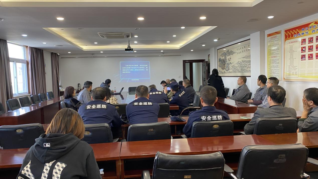 ǿ��ȼ��������ѵ �������������ʶ