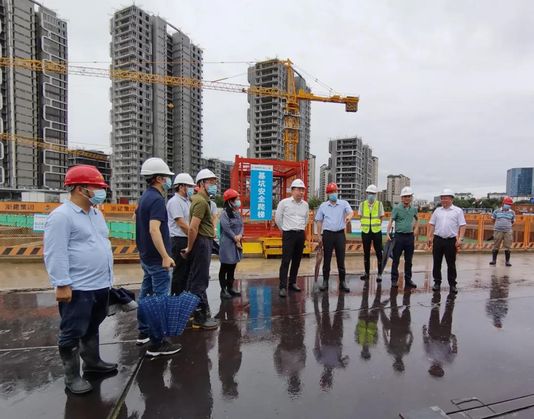 �������쵼ʵ�ؼ���Ѵ��̨����