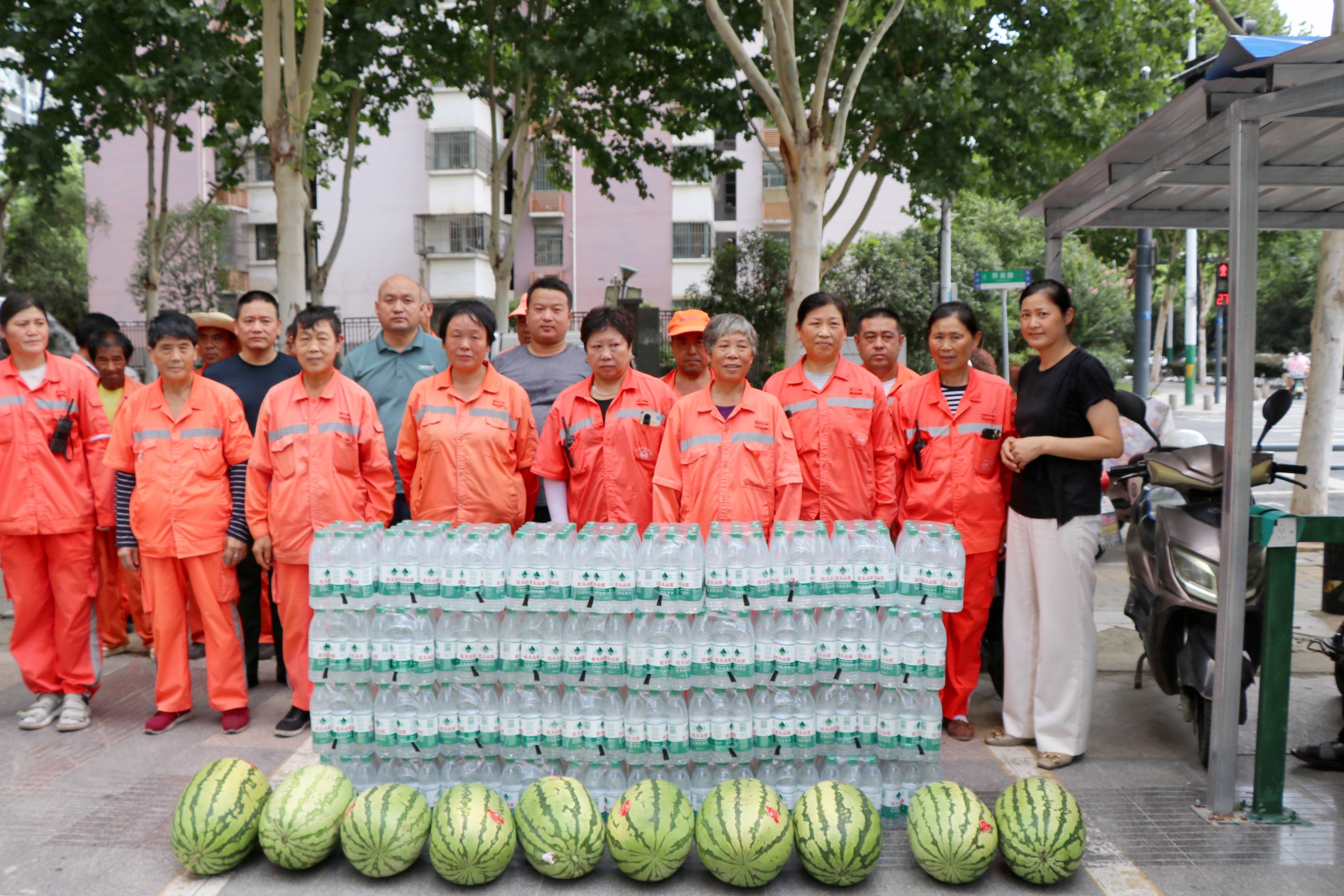  �������������ذ��Լ�������®���������ǲ������Ĵ�԰Я�ְ�����ҵ��չ�����������˶�