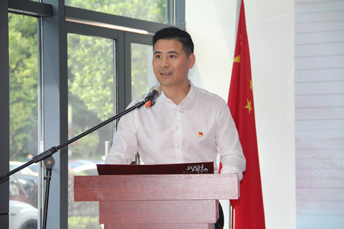 20190528����  �������������ס����������������˻㡱�����������ǲ������Ĵ�����ר�������˶�Բ����Ļ (3).jpg