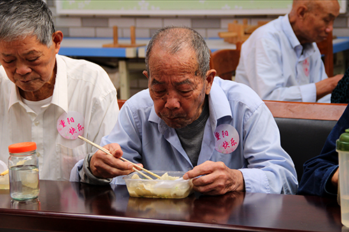 �������ǲ������Ĵ�԰��֧����ί�߷�ο���߹ŵ��������� (6).jpg